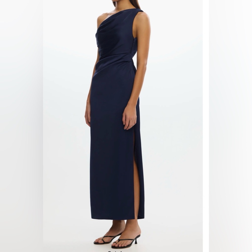 Significant Other Allyssa Pleated One Shoulder Navy Blue Gown, Size 4 - Picture 2 of 9